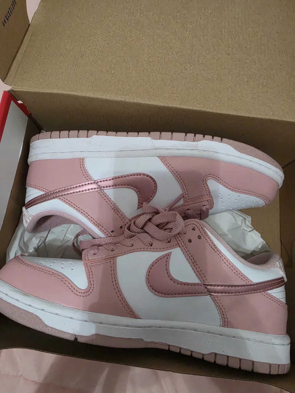 Nike classic low